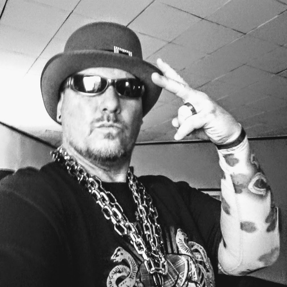 Meet your Posher, William - Picture 1 of 1